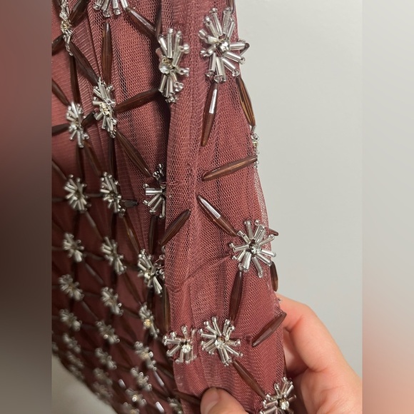 MAC DUGGAL
BEADED MESH MINI DRESS - Picture 7 of 12